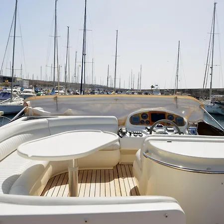 Botel Lanzarote Yacht