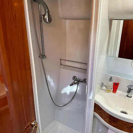 Lanzarote Yacht