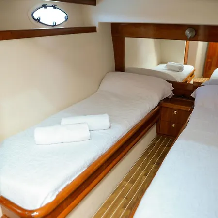 Bådhotel Lanzarote Yacht Puerto Calero